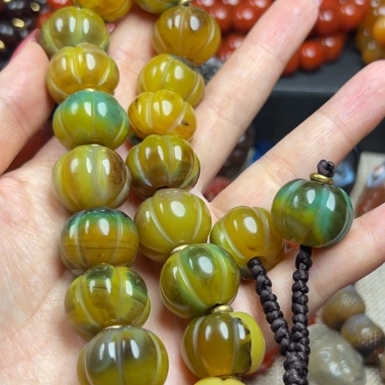 未镶嵌颈饰玛瑙/玉髓