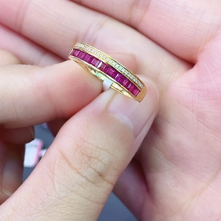 戒指红宝石18K金镶嵌1.10克拉