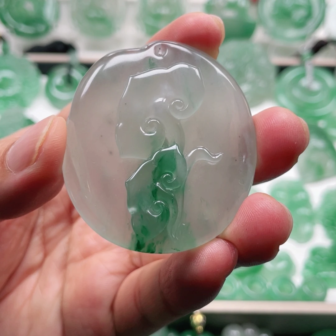 如***来石英质玉（非洲翠）未镶嵌吊坠(不含链)