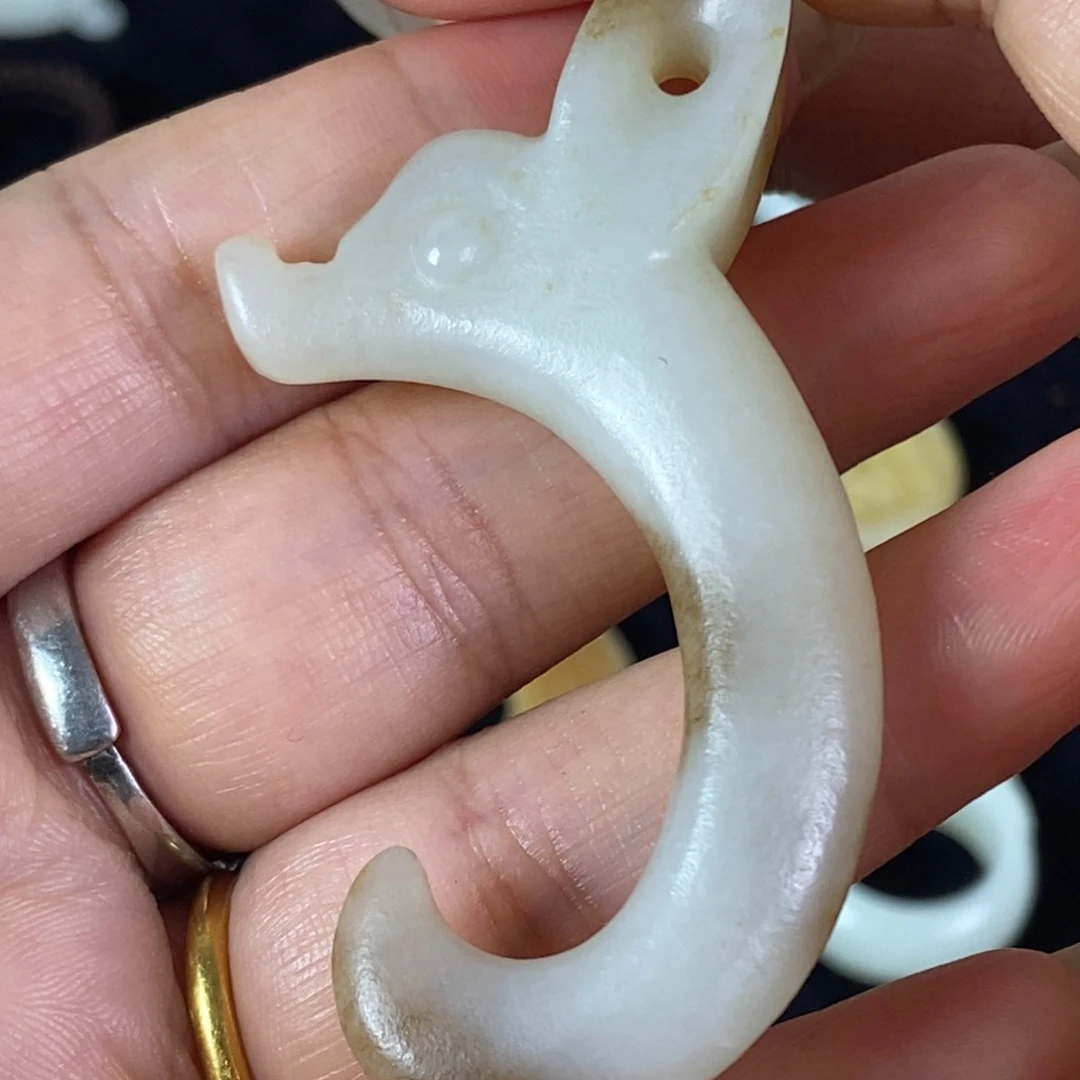 和田玉（糖玉）未镶嵌挂件