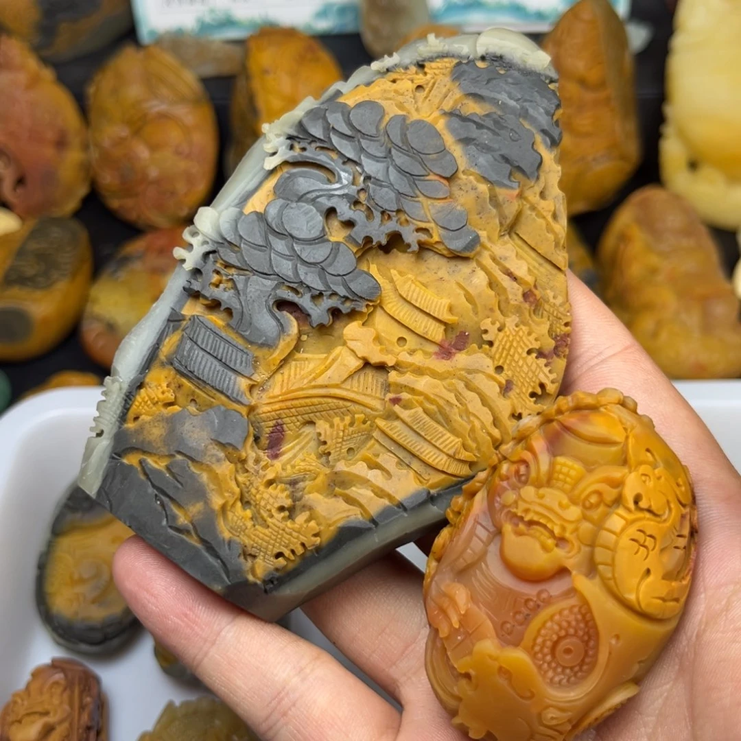 雷***福石英岩玉未镶嵌颈饰