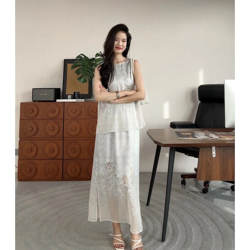 LINN【砰然心动】夏季上新贴花大牌套装裙X25TZ333