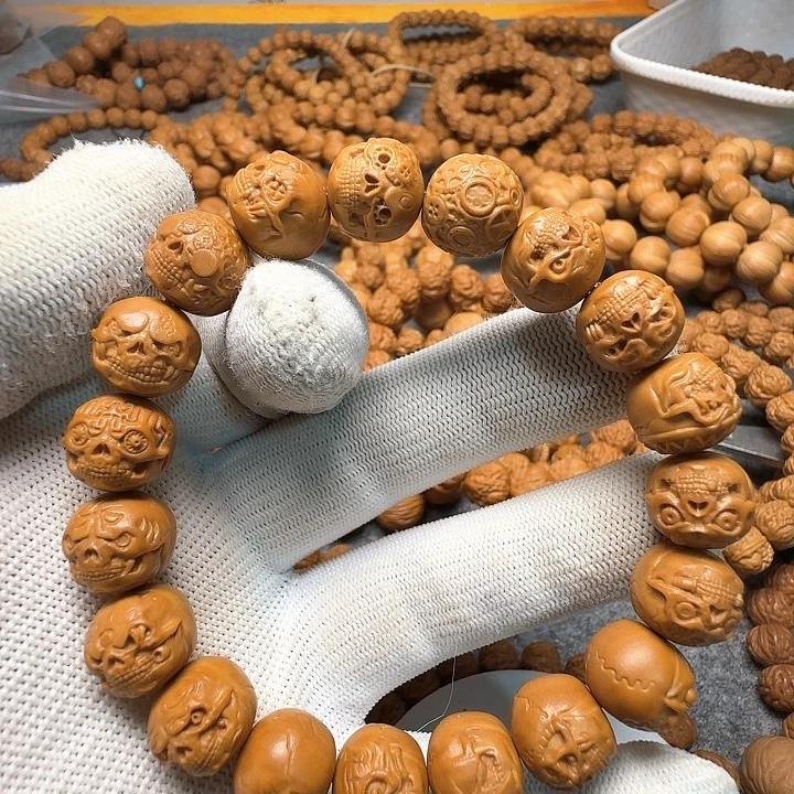 手串猴头核桃猴头雕刻机械骷髅手串