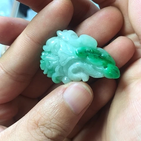 翡翠未镶嵌颈饰天然缅甸翡翠a货