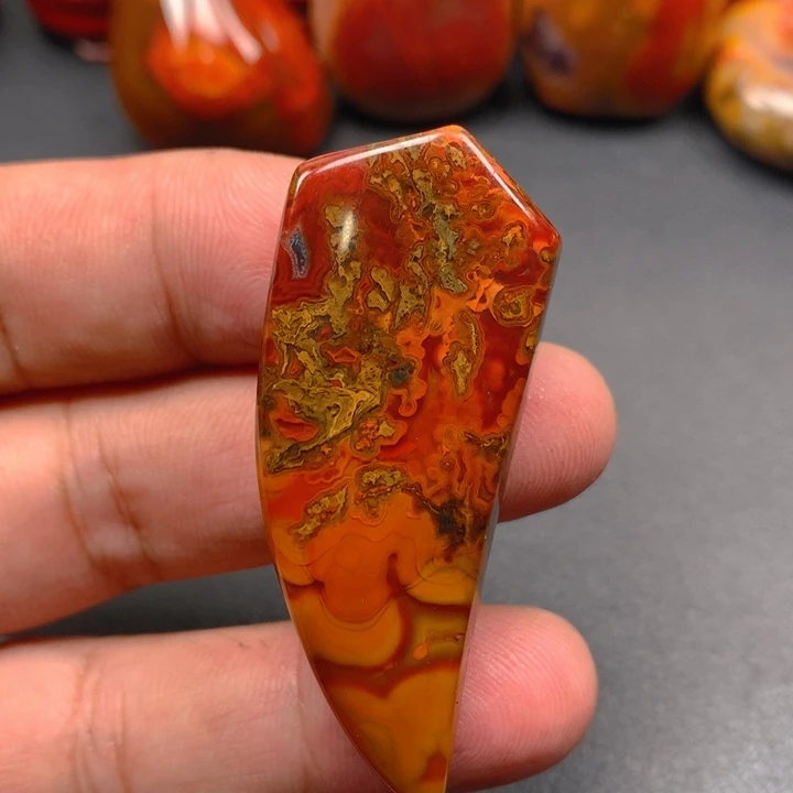 玛瑙/玉髓颈饰未镶嵌坚*