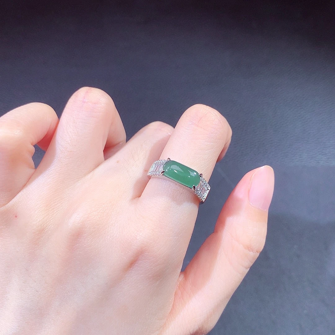 翡翠戒指未镶嵌翡翠