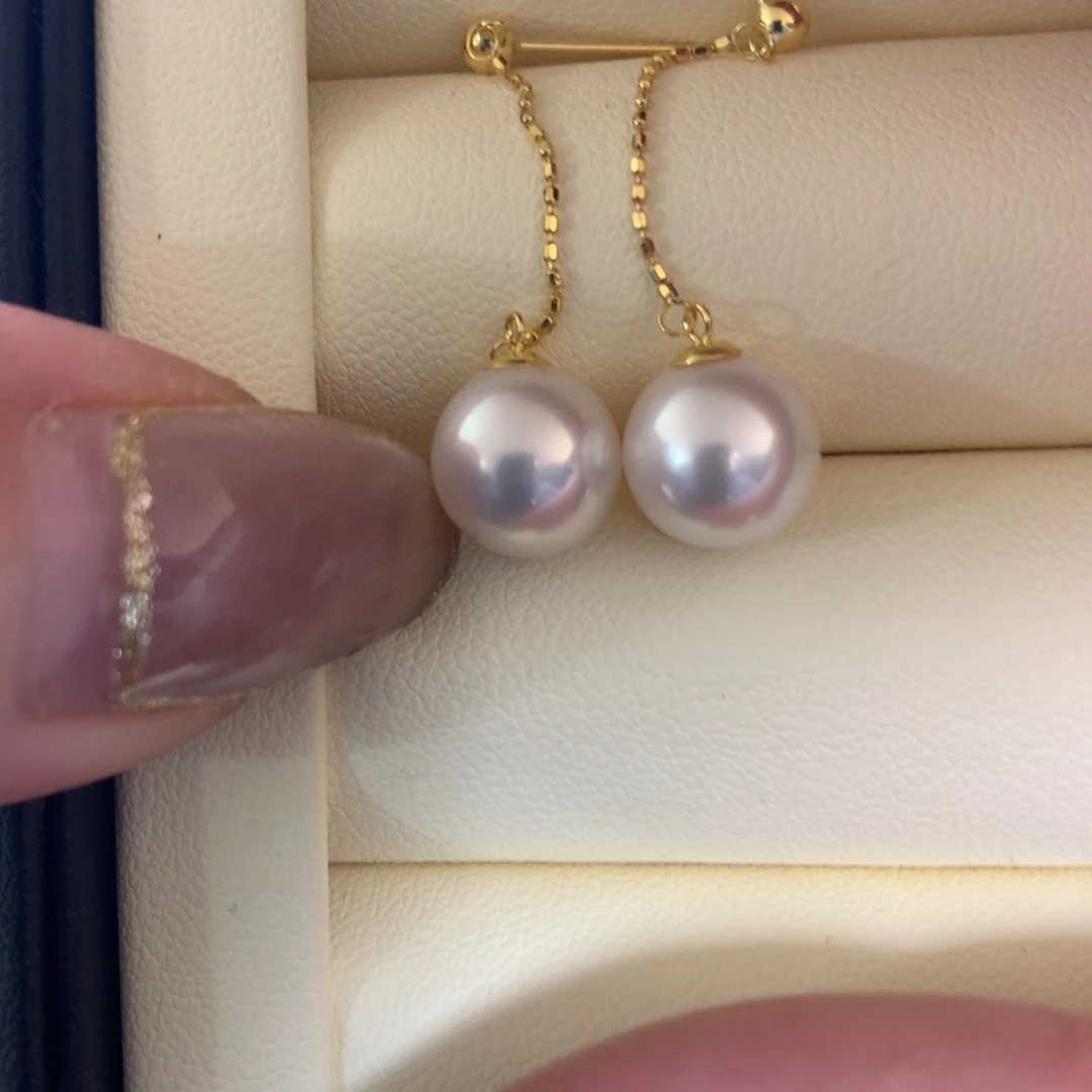 18K金镶嵌海水珍珠耳饰