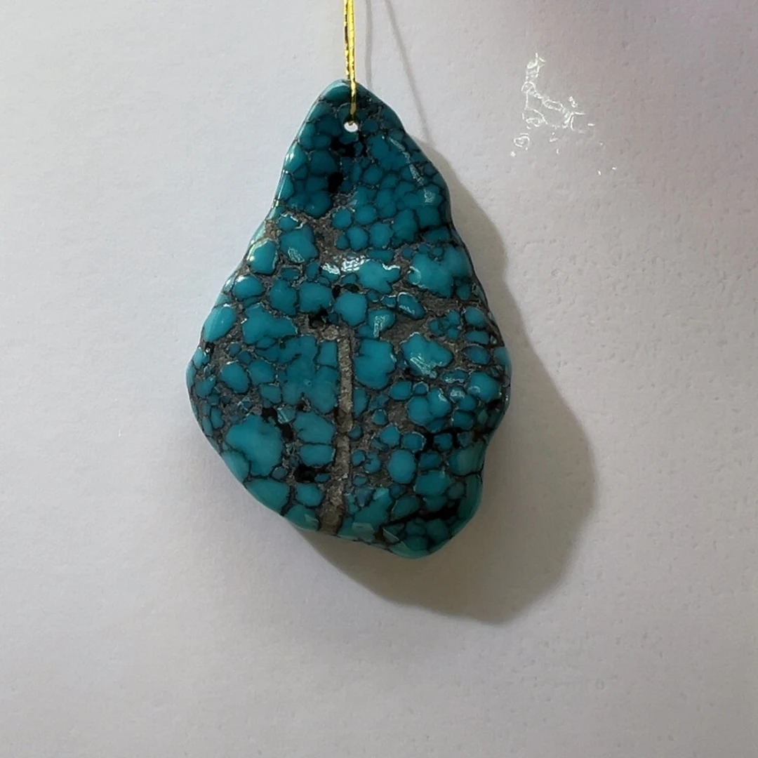 绿松石未镶嵌挂件