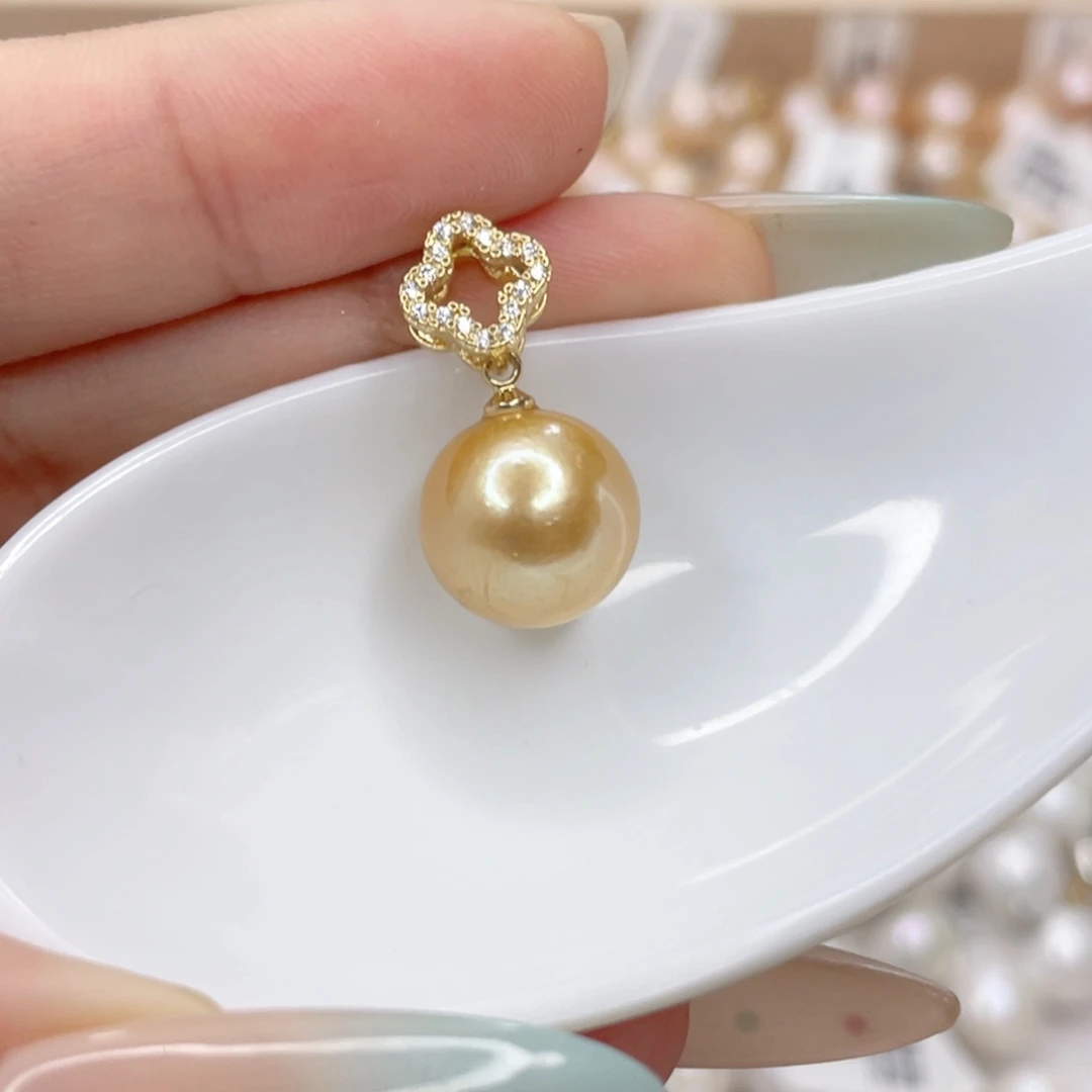 淡水珍珠未镶嵌吊坠(赠链)