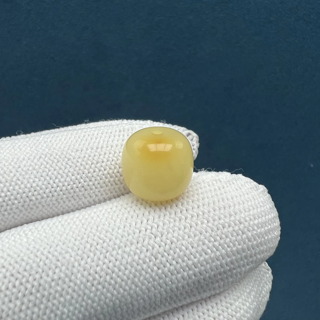 B9872天然原矿蜜蜡【微瑕】老型 11.5*10.3mm 支持复检 假一罚十
