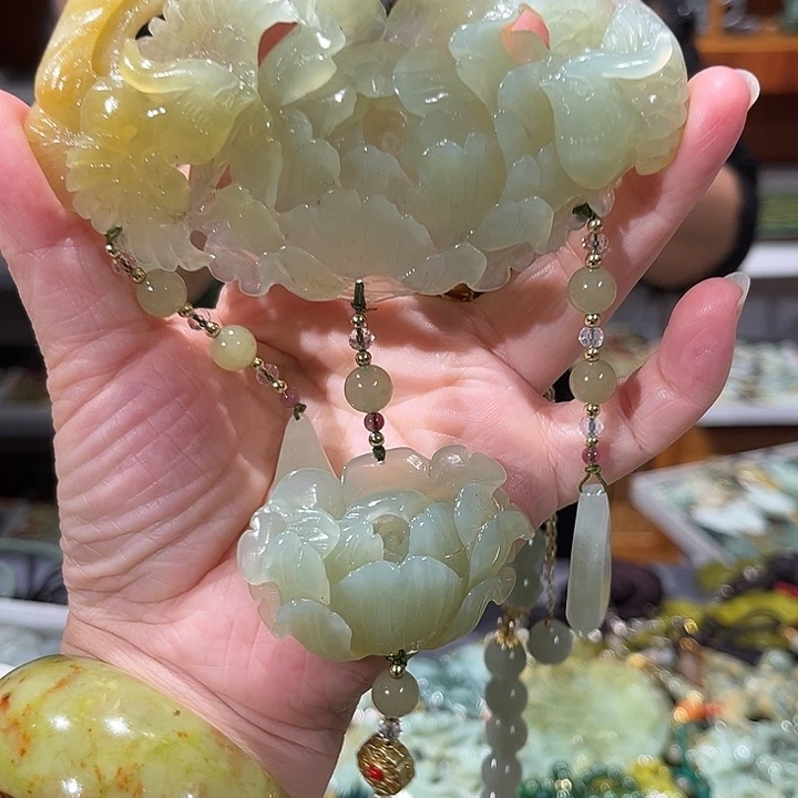 未镶嵌岫玉毛衣链