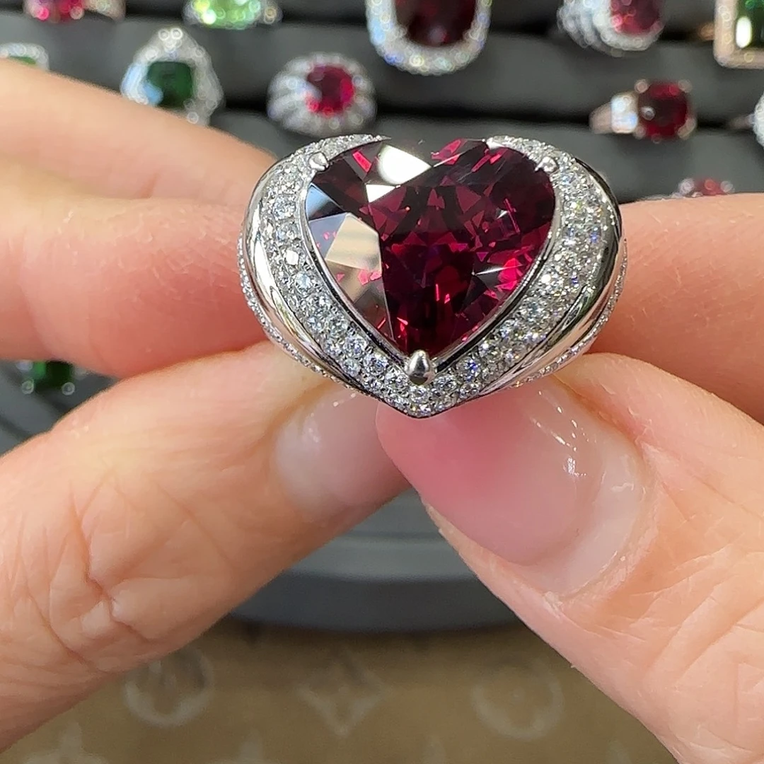 戒指18K金镶嵌碧玺5.38ct