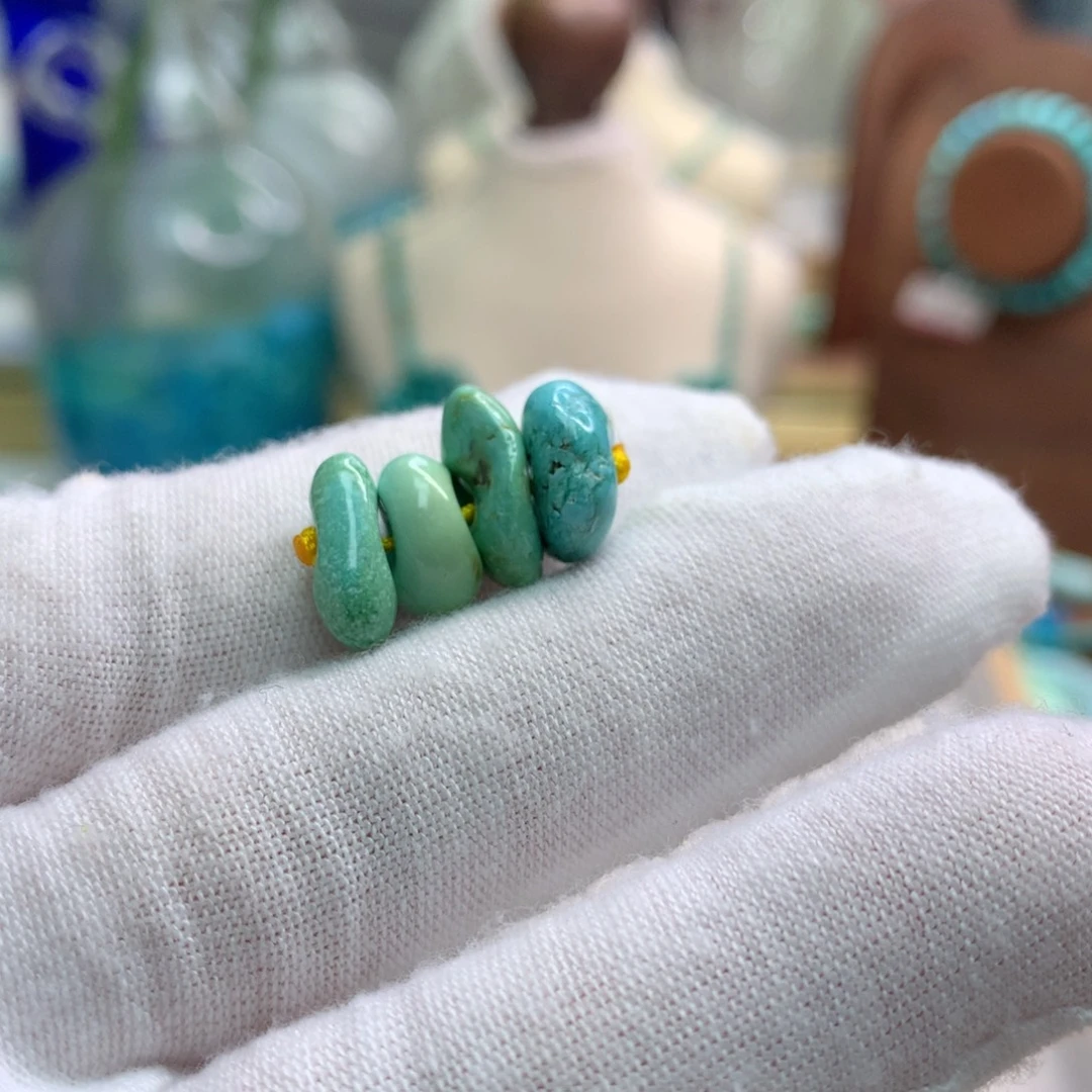 绿松石未镶嵌饰品