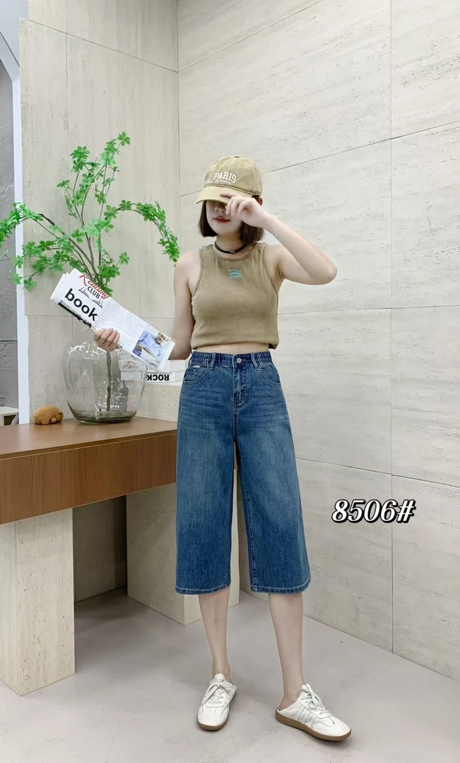 《霞姐服饰》夏季新款八分高腰直筒休闲牛仔裤百搭女水洗货号：8506