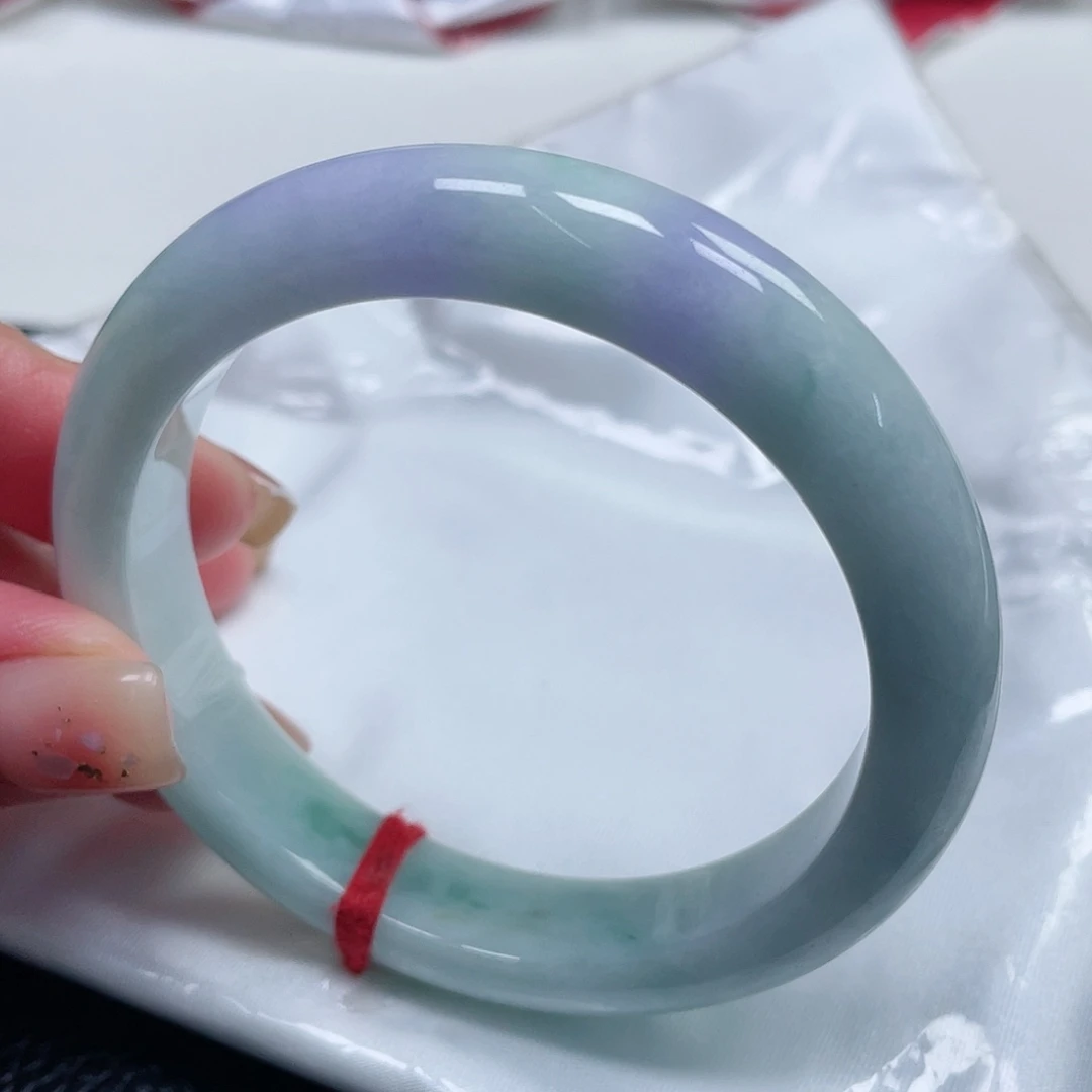 翡翠手镯未镶嵌缅甸翡翠