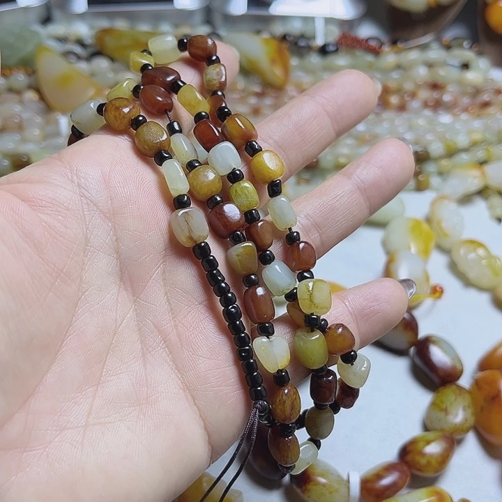 和田玉（糖玉）未镶嵌手链