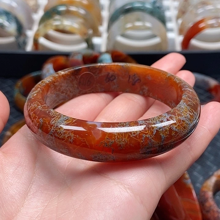 手镯玛瑙/玉髓未镶嵌笑***君
