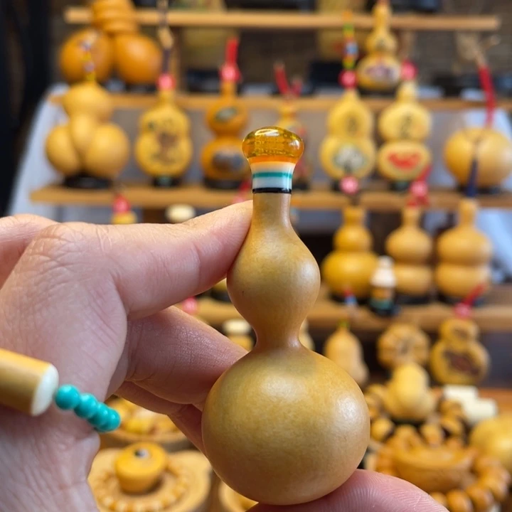 【****】天然葫芦自然生长