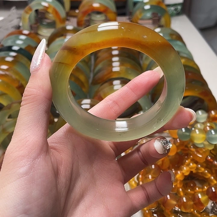 蛇纹石玉未镶嵌手镯56.6