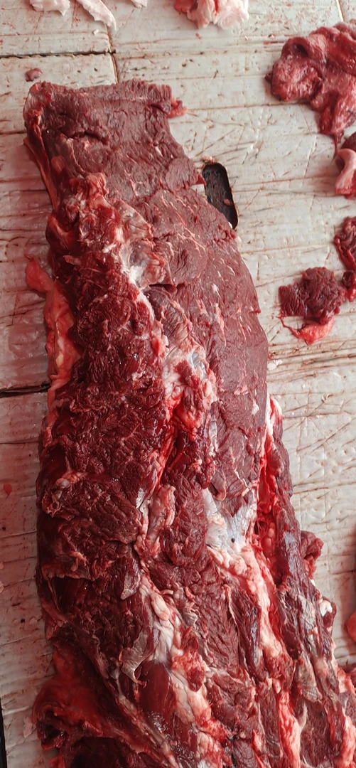 农村散养新鲜黄牛肉吊龙适合炒菜烤肉