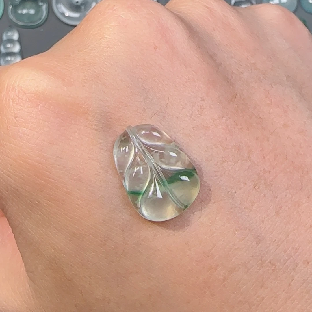 颈饰未镶嵌翡翠芭蕉叶