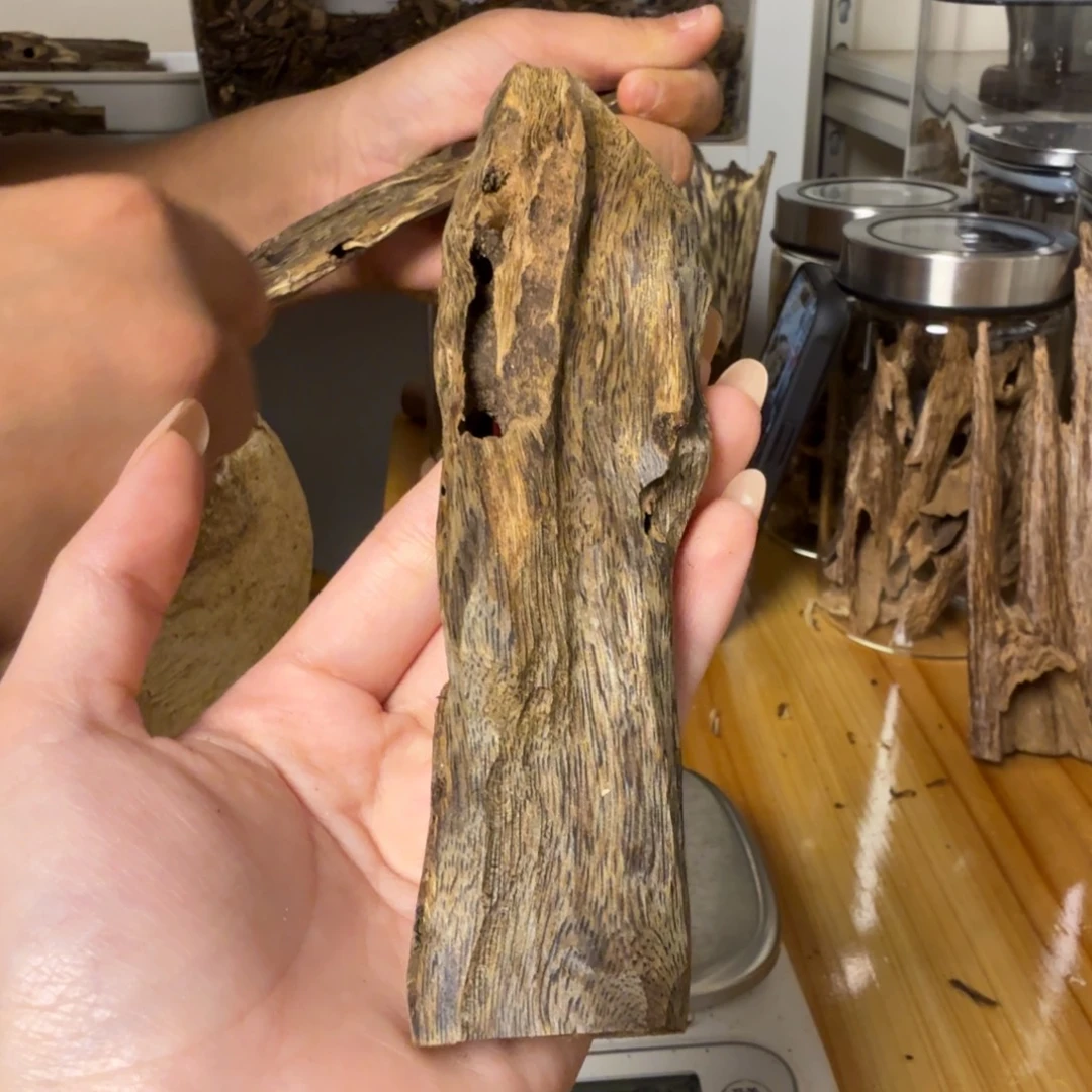 沉香陆河虫漏香33.9克