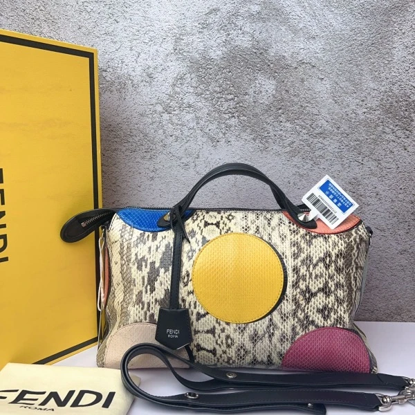 迪奥/95新/包包/250510LT0021/C18318430325