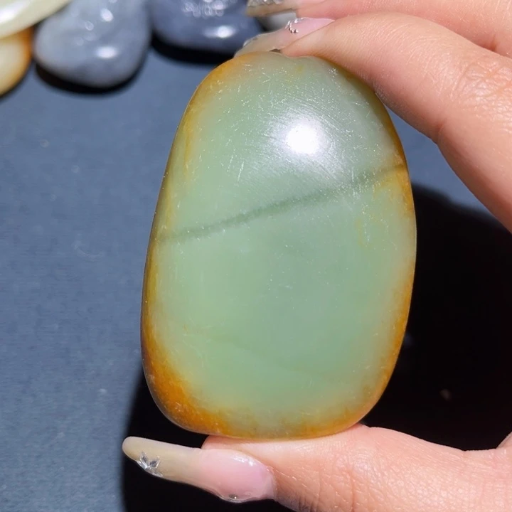 和田玉未镶嵌珠宝奇石