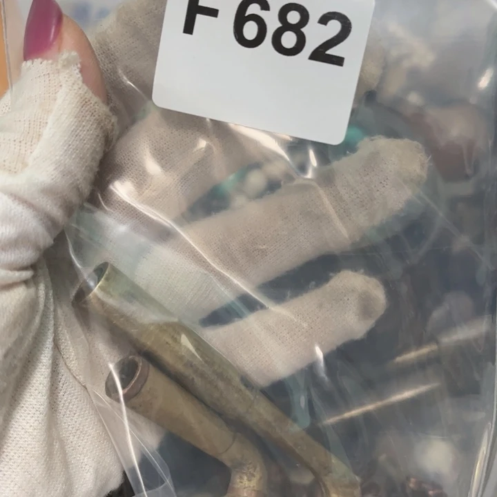 ，***哥瓷片直播间火爆热卖