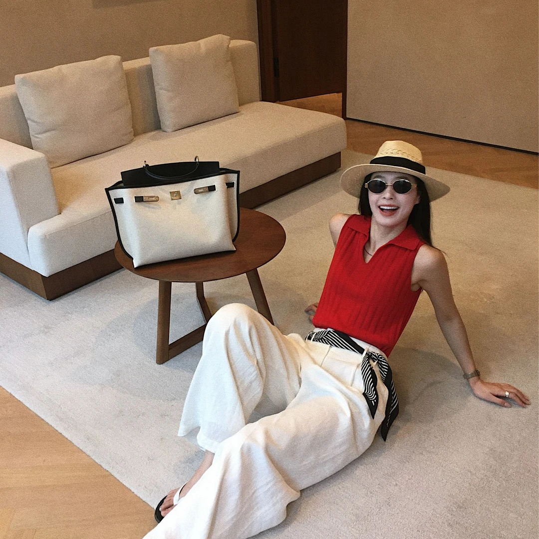 Yihouse【红玫瑰】精梳棉绝美复古风红色领坎肩无袖针织衫女Y8437