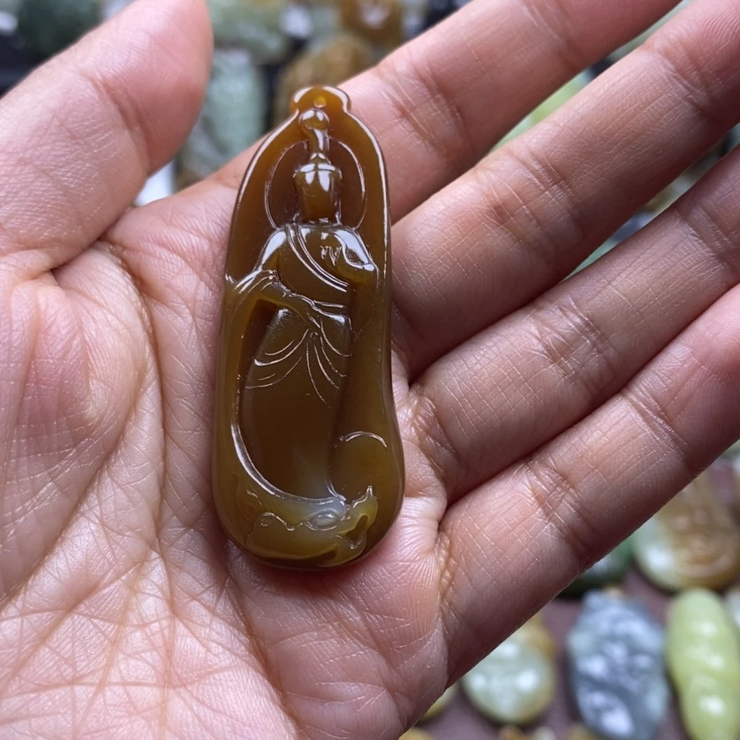 吊坠(不含链)未镶嵌和田玉（糖玉）