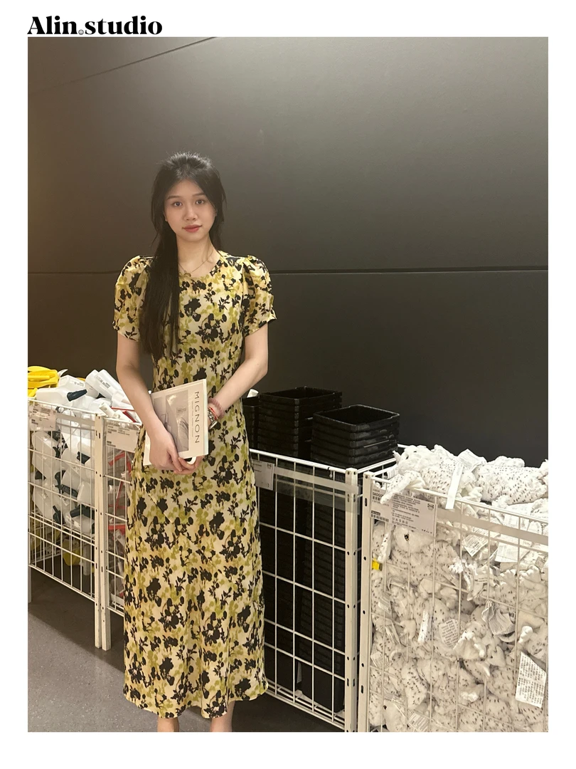 【Alin】女神～（有纽扣）45度斜裁显瘦法式气质时尚花卉收腰连衣裙