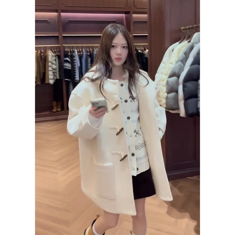 MARIE.COCO秋冬新款韩系牛角扣大衣外套软糯针织毛衣半身裙套装