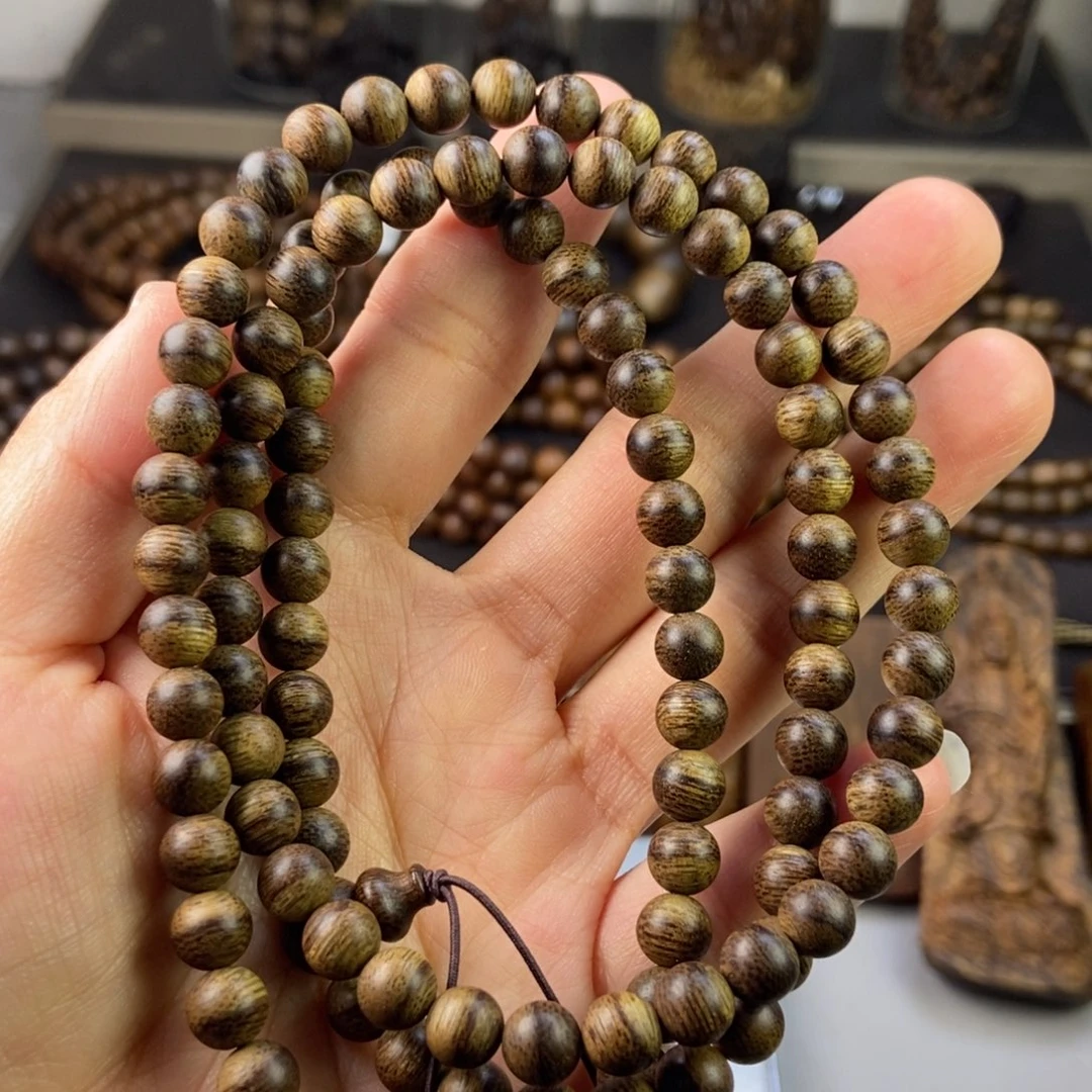 沉香手串夜*…越南芽庄白