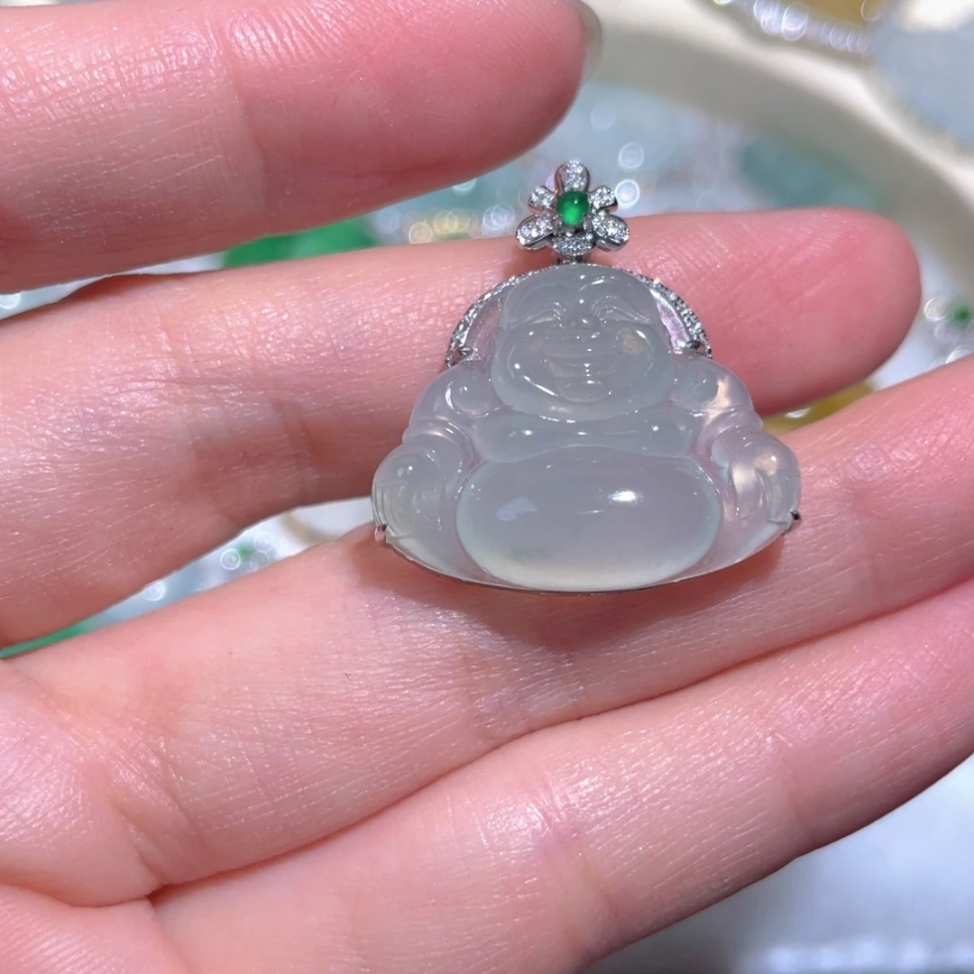 翡翠颈饰18K金镶嵌翡翠