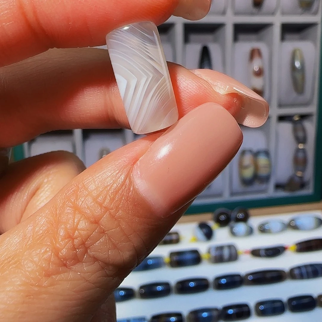 合金颈饰玛瑙/玉髓王****)