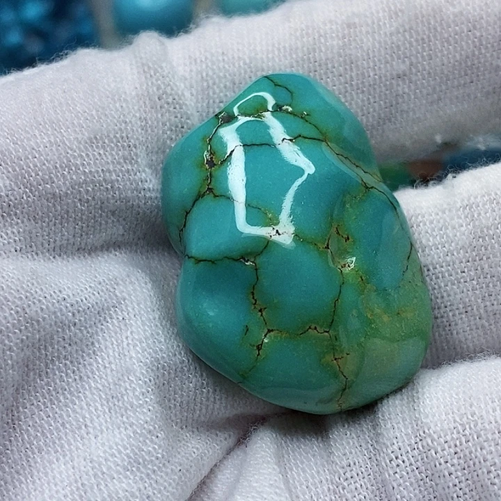 绿松石未镶嵌天然原矿 地大质检