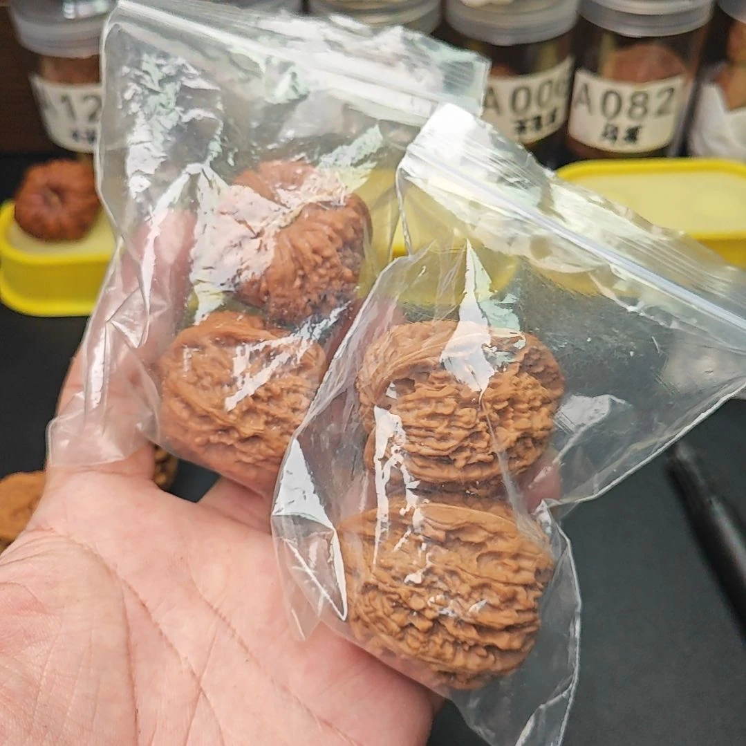 桃核把件老*平谷凹地
