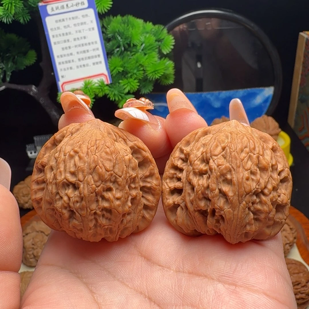 把件文玩核桃全品泥鳅背41新果