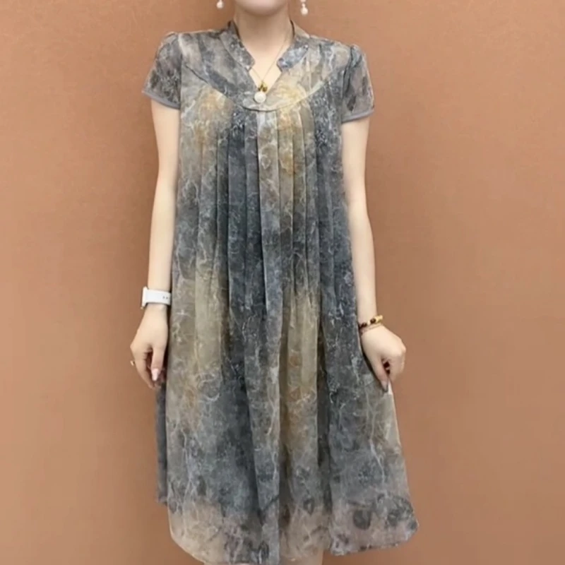 中老年女装妈妈装2025夏季宽松显瘦减龄连衣裙女