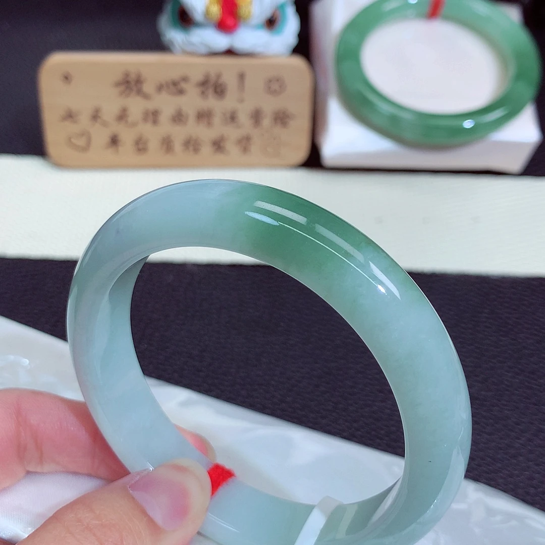 未镶嵌手镯翡翠7013