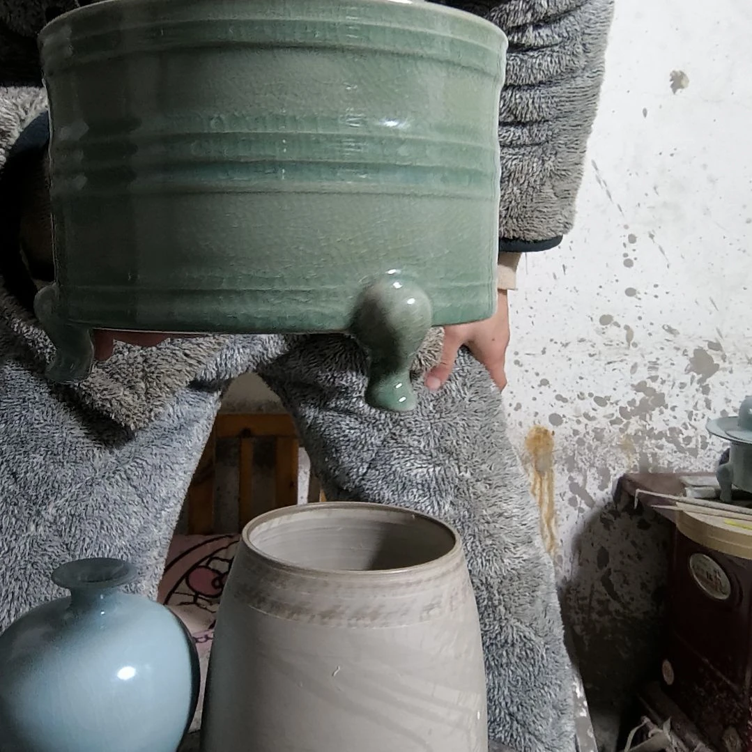 清凉寺汝瓷仿古釉纯手工玄纹尊微瑕