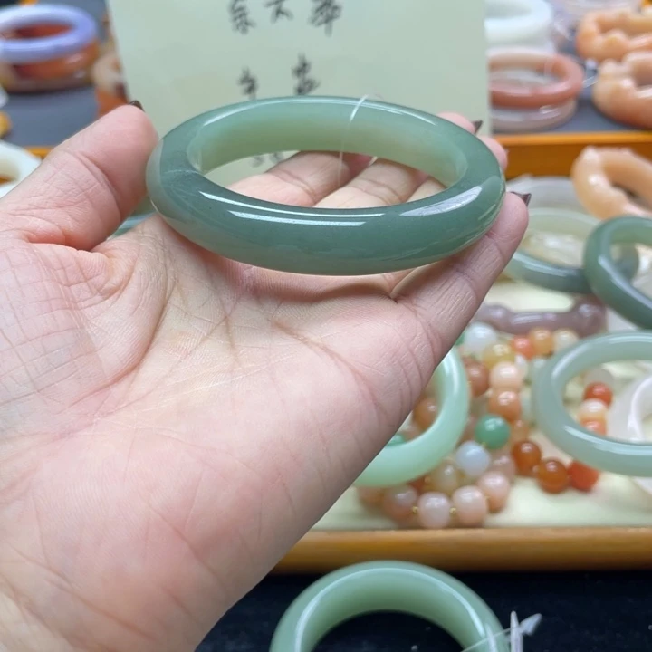 未镶嵌石英岩玉珠宝奇石琉*