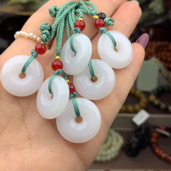 岫岩河磨玉（透闪石质玉）未镶嵌手链