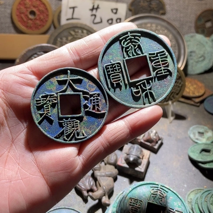 用***鸿铜现代工艺品仿制品