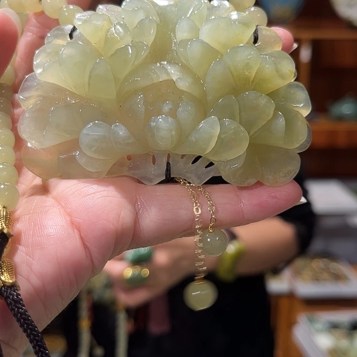 未镶嵌岫玉毛衣链