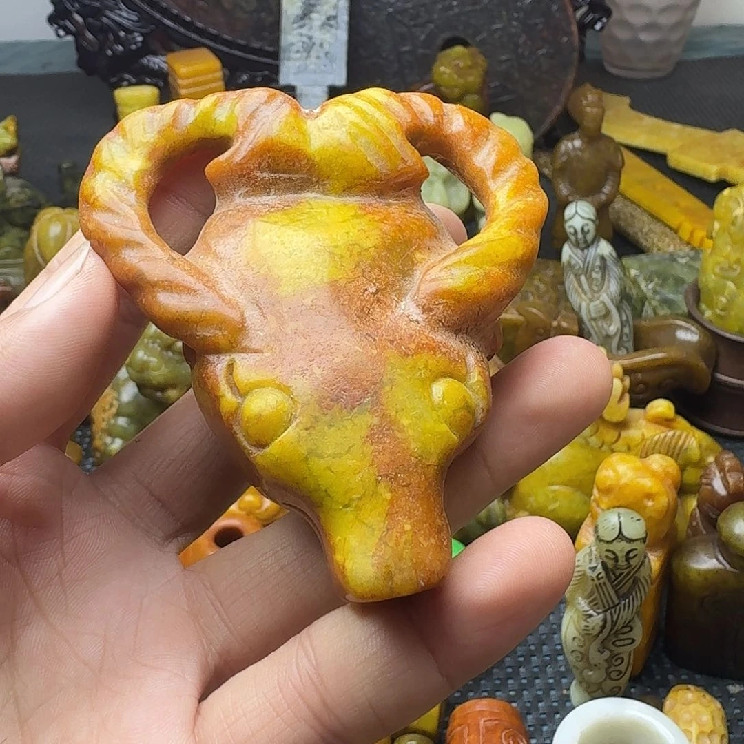 白玉菩提吊坠。。。