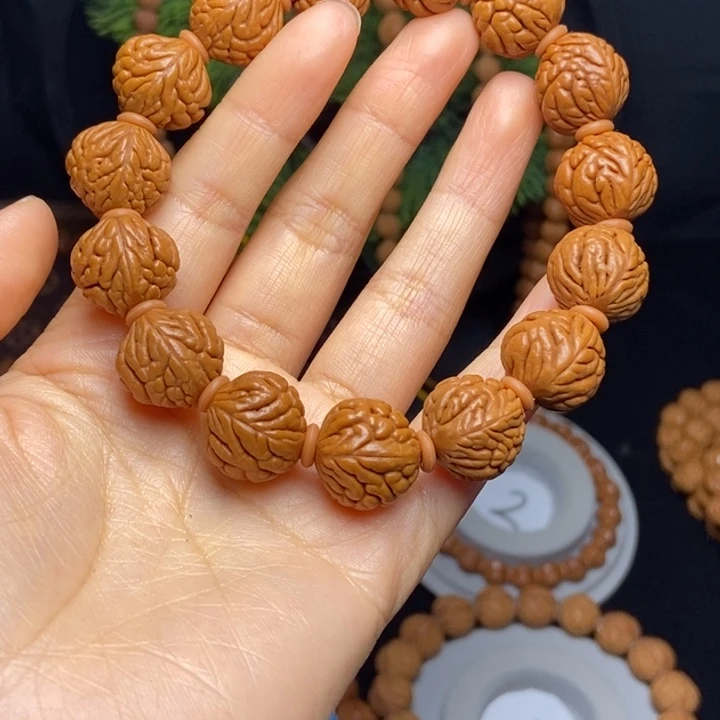 秦岭龙纹桃核手串