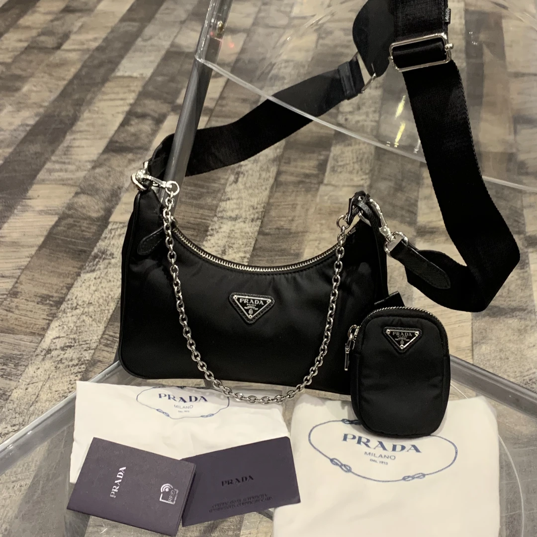 99新 Prada/普拉达 黑银尼龙三合一斜挎包