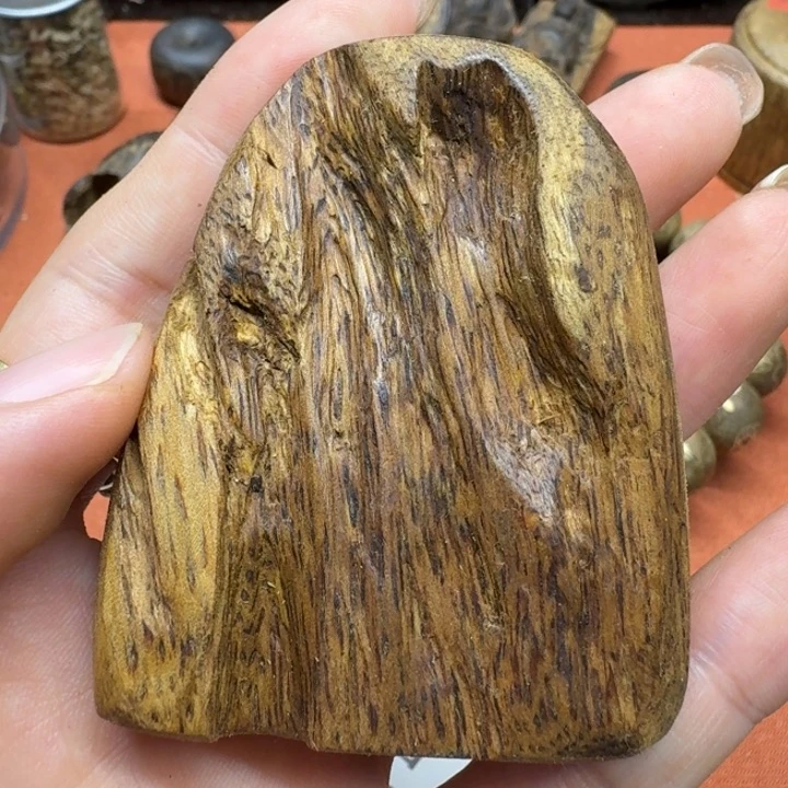 大叶紫檀（黑酸枝木类）